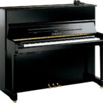 Yamaha P 121 M SH3 PE